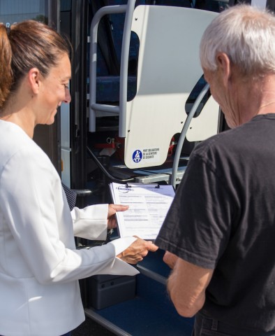 Location d'autocars et autobus sans chauffeur de courte ou longue durée 